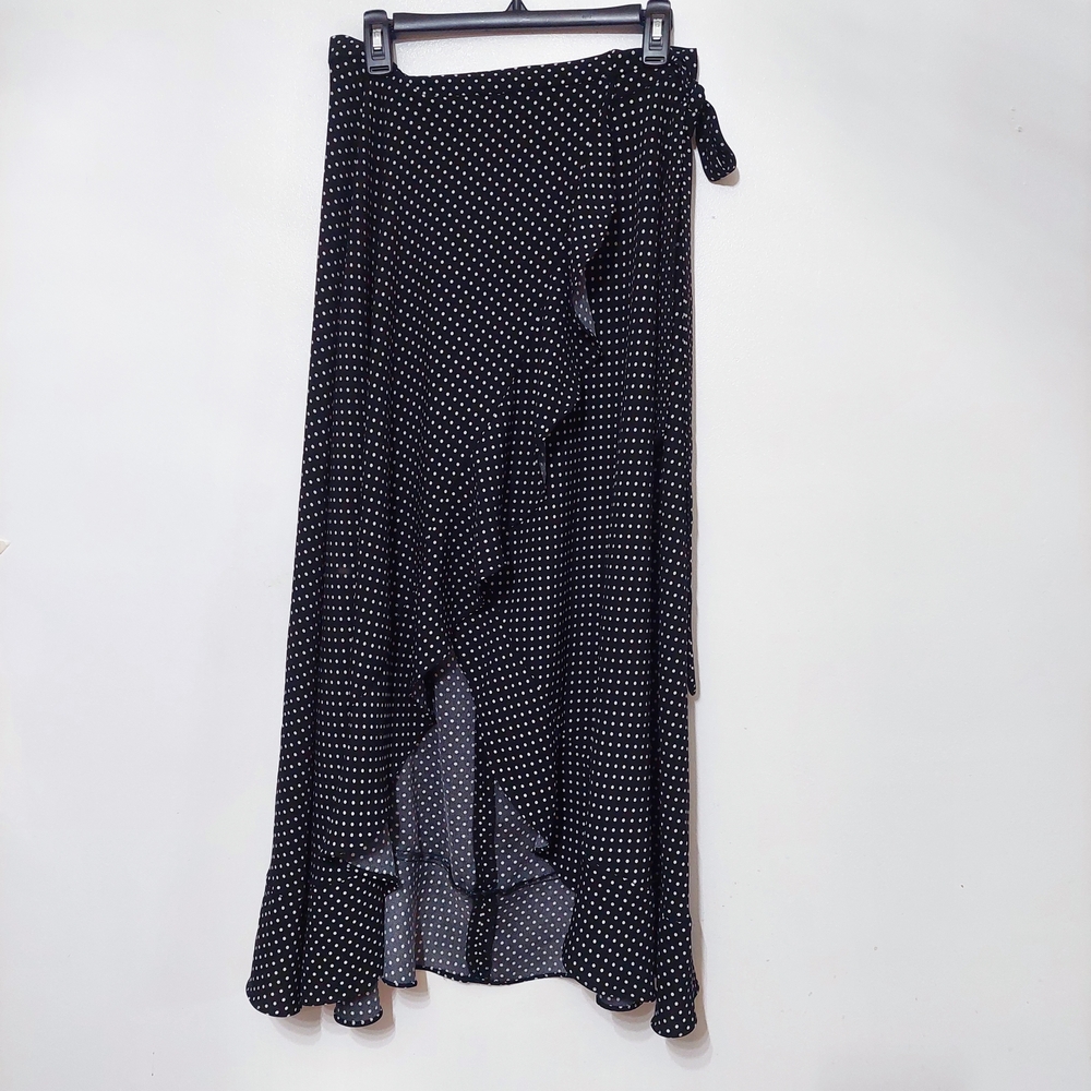 Chic Adrienne Vittadini Black and White Dotted Maxi Wrap Skirt Business Casual